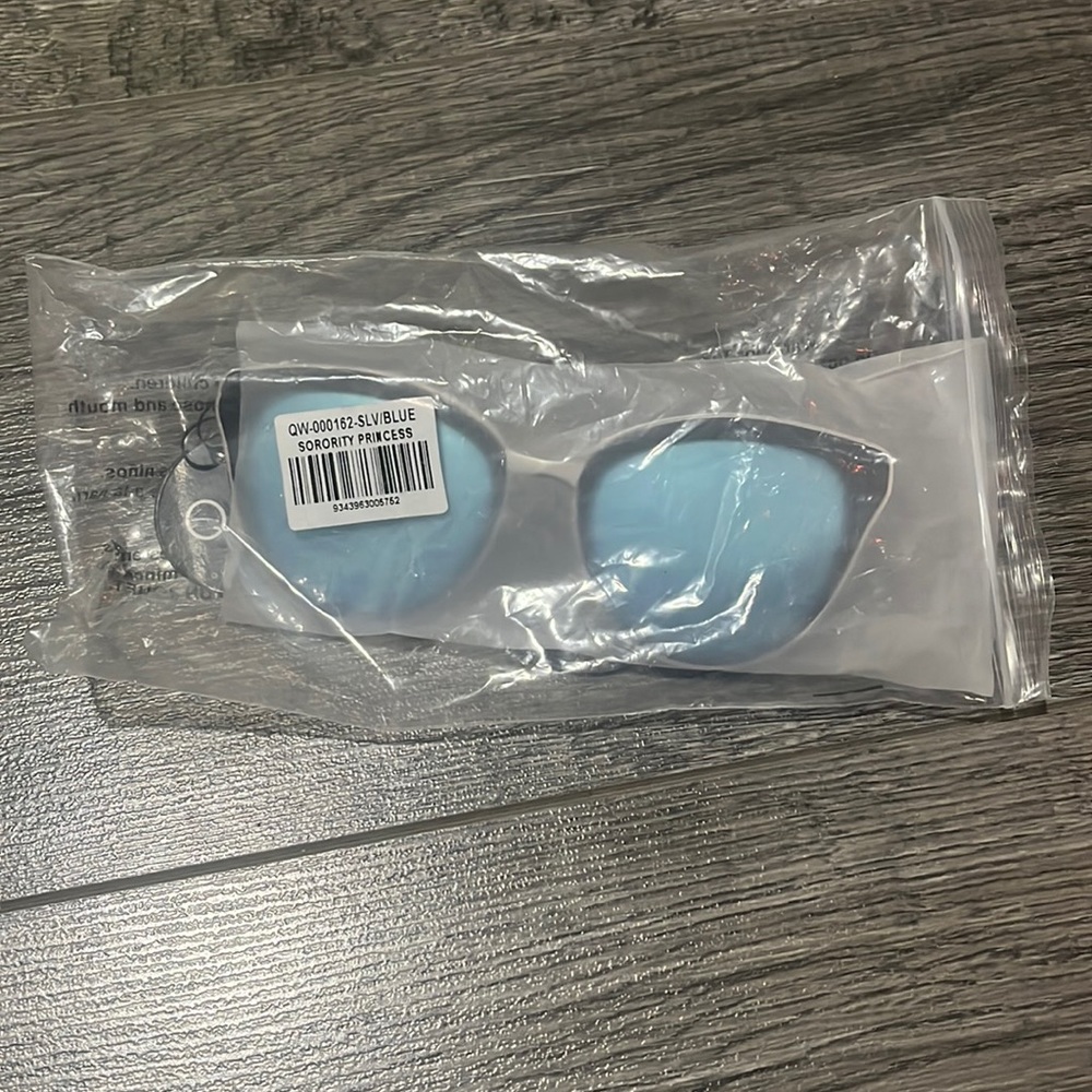QUAY sunglasses